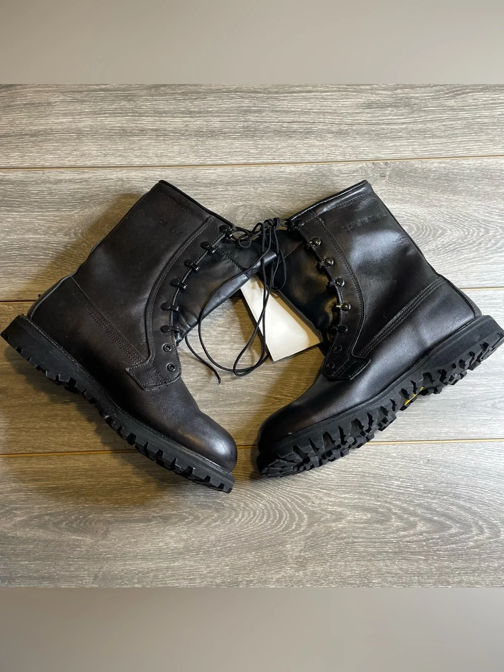 Vintage US Military Intermediate Cold Wet Boot Black Leather Vibram Sz 10.5N